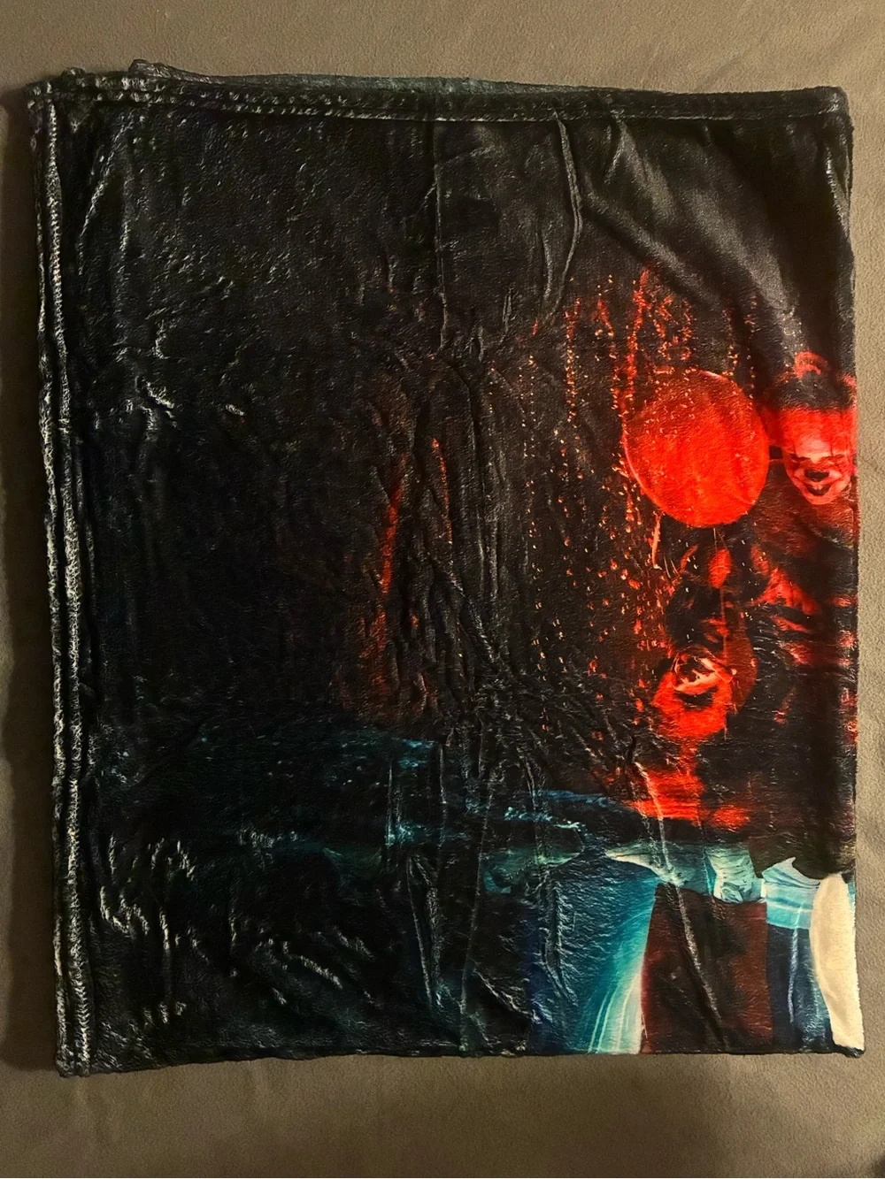 NEW “IT: Welcome to Derry” Throw Blanket
